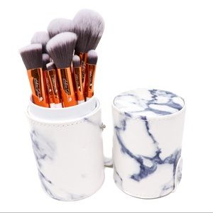 Adore Glamour Marble Brush Set